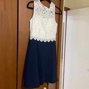 NWT- Lilly Pulitzer Dress - White and Navy -Size 6